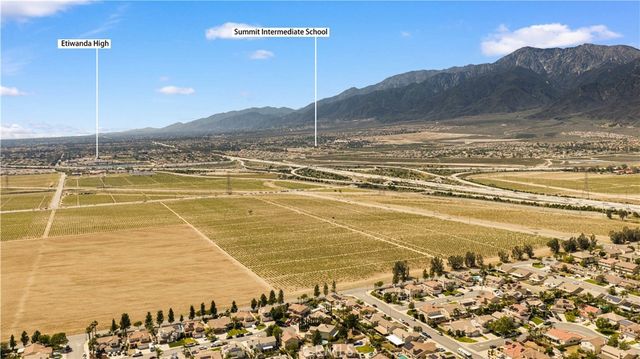6766 Royal Crest Court, Fontana, CA 92336