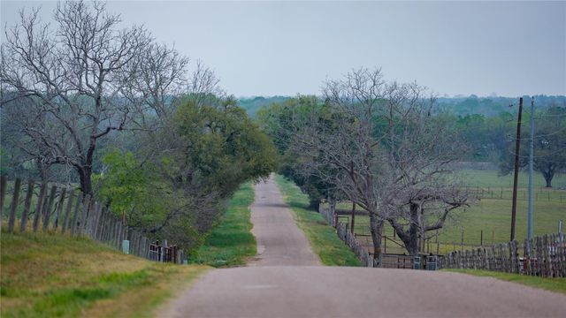 0000 Wolters Road, Schulenburg, TX 78956