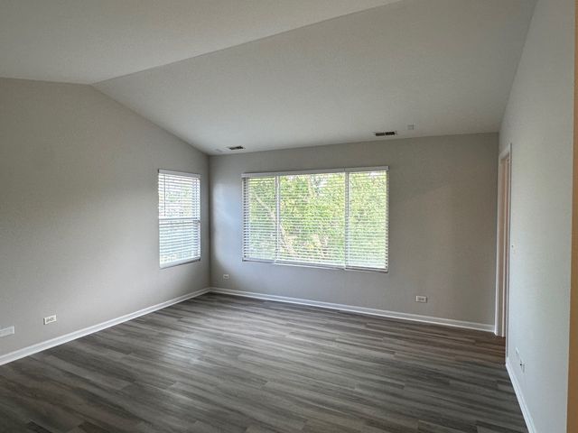 756 PANORAMA Court 756, Aurora, IL 60502