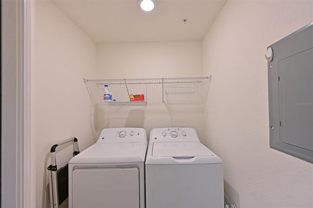 910 TIDEWATER SHORES LOOP 208, Bradenton, FL 34208