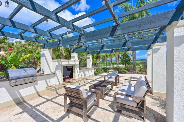 910 TIDEWATER SHORES LOOP 208, Bradenton, FL 34208