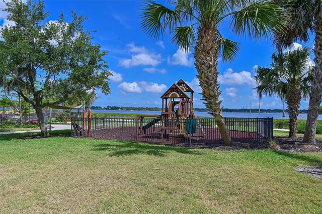 910 TIDEWATER SHORES LOOP 208, Bradenton, FL 34208