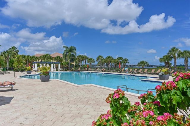 910 TIDEWATER SHORES LOOP 208, Bradenton, FL 34208