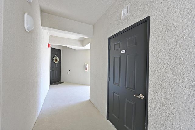 910 TIDEWATER SHORES LOOP 208, Bradenton, FL 34208