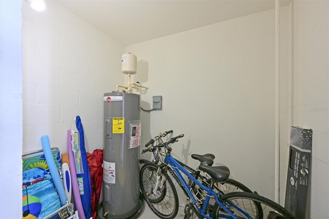 910 TIDEWATER SHORES LOOP 208, Bradenton, FL 34208