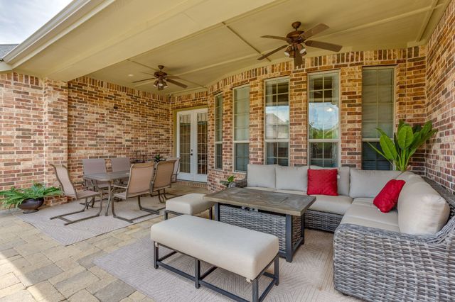 2017 Ironside Drive, Lewisville, TX 75056