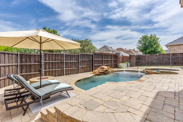 2017 Ironside Drive, Lewisville, TX 75056