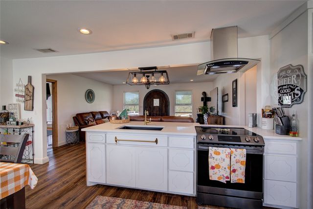 3974 Texas Highway 11 C E, Sulphur Springs, TX 75482