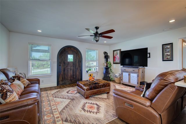 3974 Texas Highway 11 C E, Sulphur Springs, TX 75482