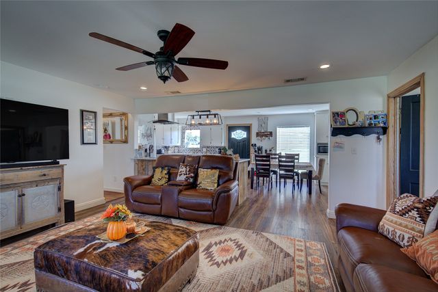 3974 Texas Highway 11 C E, Sulphur Springs, TX 75482