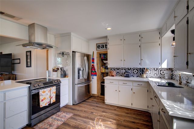 3974 Texas Highway 11 C E, Sulphur Springs, TX 75482