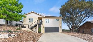 608 Oak Hollow Dr, Kerrville, TX 78028