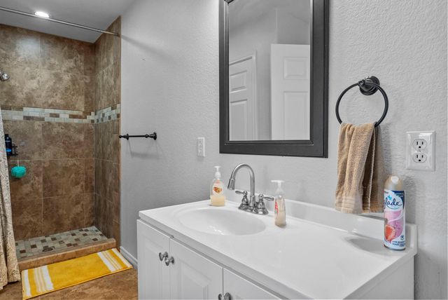 539 Oak Vista DR, Burnet, TX 78611