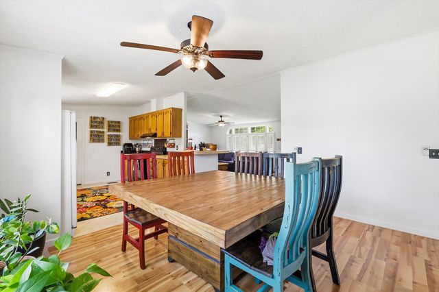 5894 Stone Creek Drive, Sanger, TX 76266