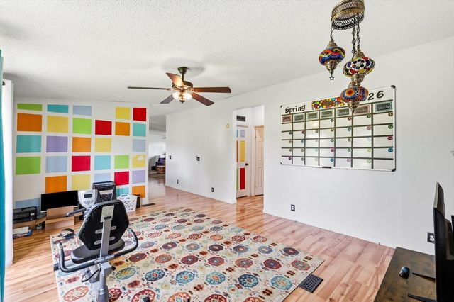 5894 Stone Creek Drive, Sanger, TX 76266