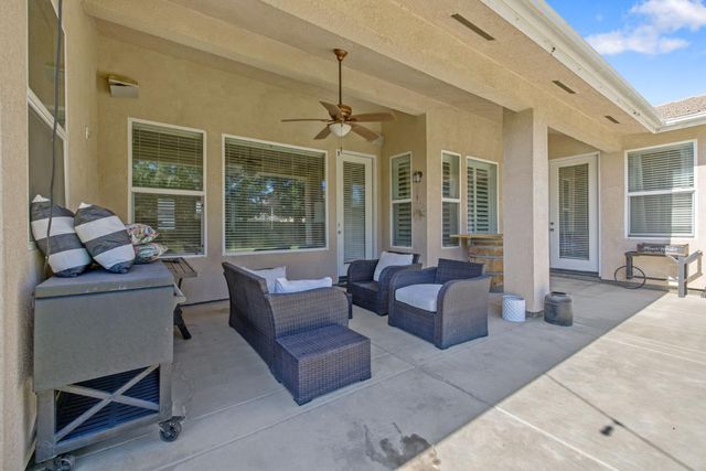 6733 W Dovewood Lane, Fresno, CA 93723