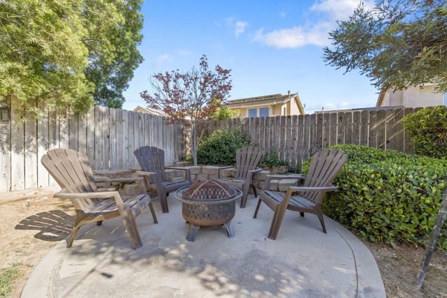 6733 W Dovewood Lane, Fresno, CA 93723