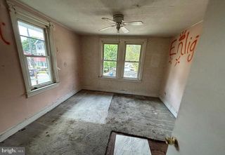 719 BURLINGTON AVE, Delanco, NJ 08075