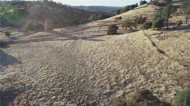 21 Bumguardner Mountain Road, Mariposa, CA 95338