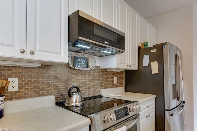 5333 Elston LN, Virginia Beach, VA 23455