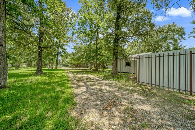 25979 Shade Tree Lane, Splendora, TX 77372