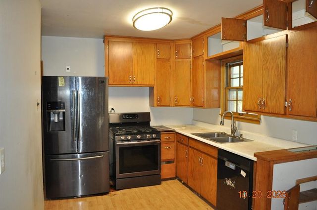 3918 Hayes Street NE, Columbia Heights, MN 55421