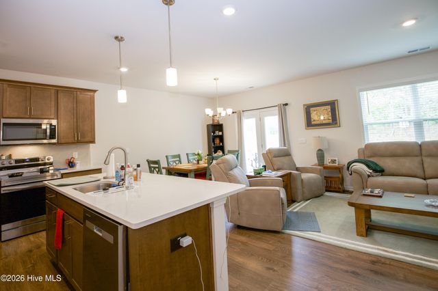 801 Amster Way, Pinehurst, NC 28374