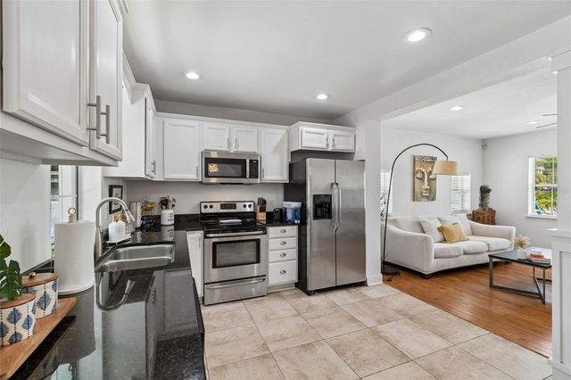 2801 S MANHATTAN AVENUE, Tampa, FL 33629