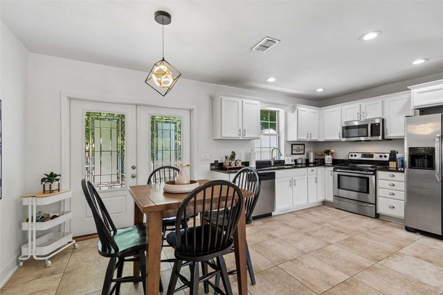 2801 S MANHATTAN AVENUE, Tampa, FL 33629