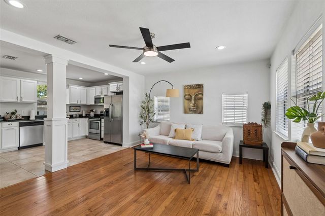 2801 S MANHATTAN AVENUE, Tampa, FL 33629