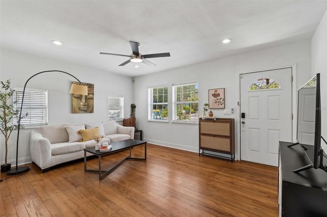 2801 S MANHATTAN AVENUE, Tampa, FL 33629