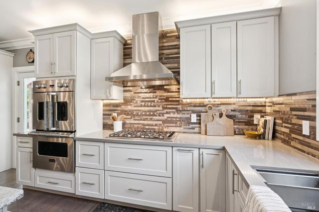 227 Theodor Ln, Sonoma, CA 95476