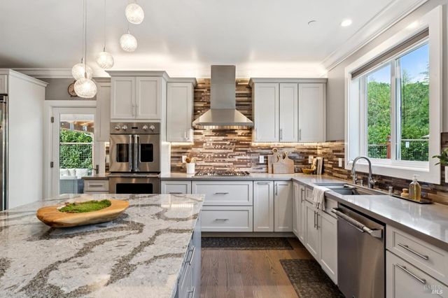 227 Theodor Ln, Sonoma, CA 95476