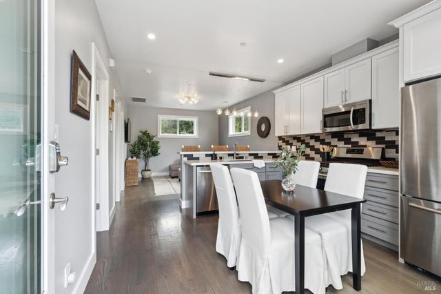 227 Theodor Ln, Sonoma, CA 95476