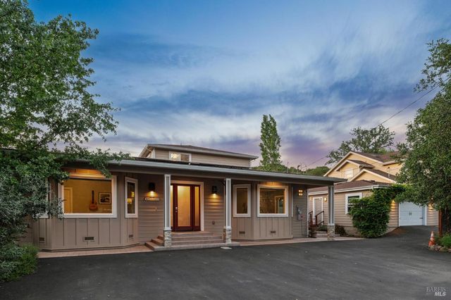 227 Theodor Ln, Sonoma, CA 95476