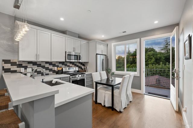 227 Theodor Ln, Sonoma, CA 95476