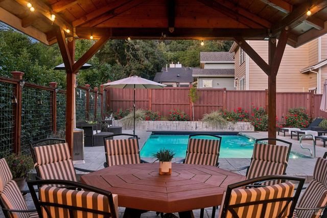 227 Theodor Ln, Sonoma, CA 95476