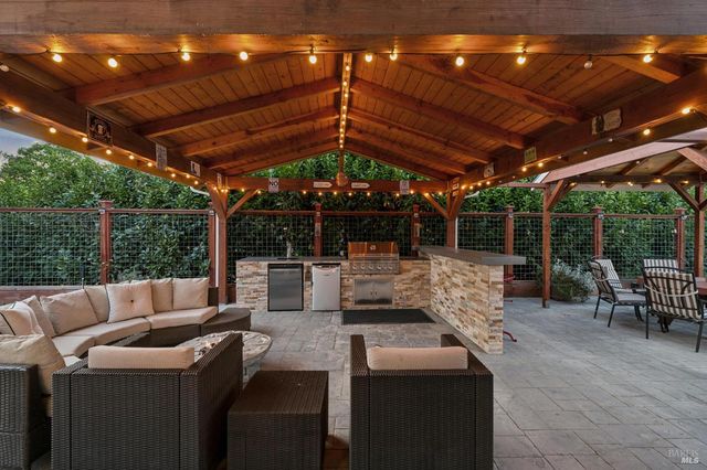 227 Theodor Ln, Sonoma, CA 95476