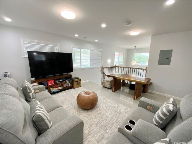 91-860 Ma Ke Kula Street, Ewa Beach, HI 96706