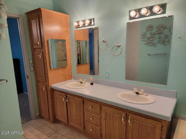 3804 N KANSAS Avenue, Florence, AZ 85132