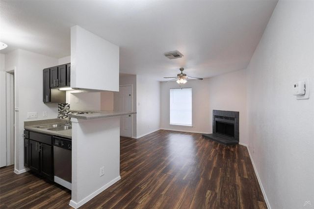 6808 S I-35 Frontage RD 175, Austin, TX 78745