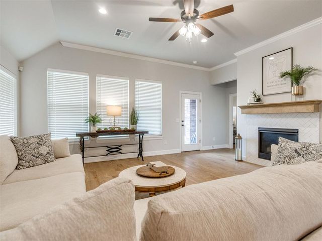 408 Tralee Lane, Yukon, OK 73099