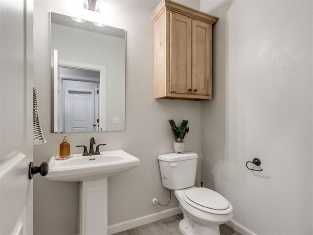 408 Tralee Lane, Yukon, OK 73099