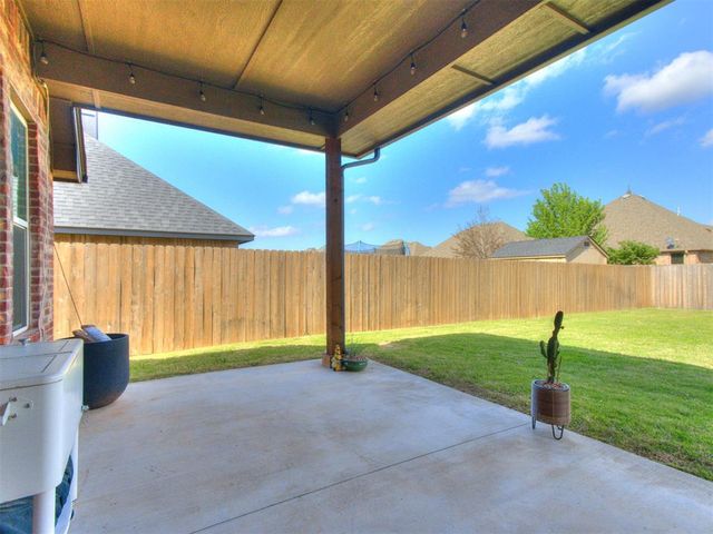 408 Tralee Lane, Yukon, OK 73099