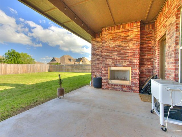 408 Tralee Lane, Yukon, OK 73099