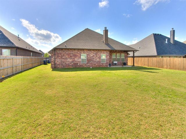 408 Tralee Lane, Yukon, OK 73099