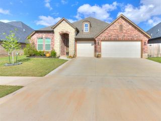 408 Tralee Lane, Yukon, OK 73099