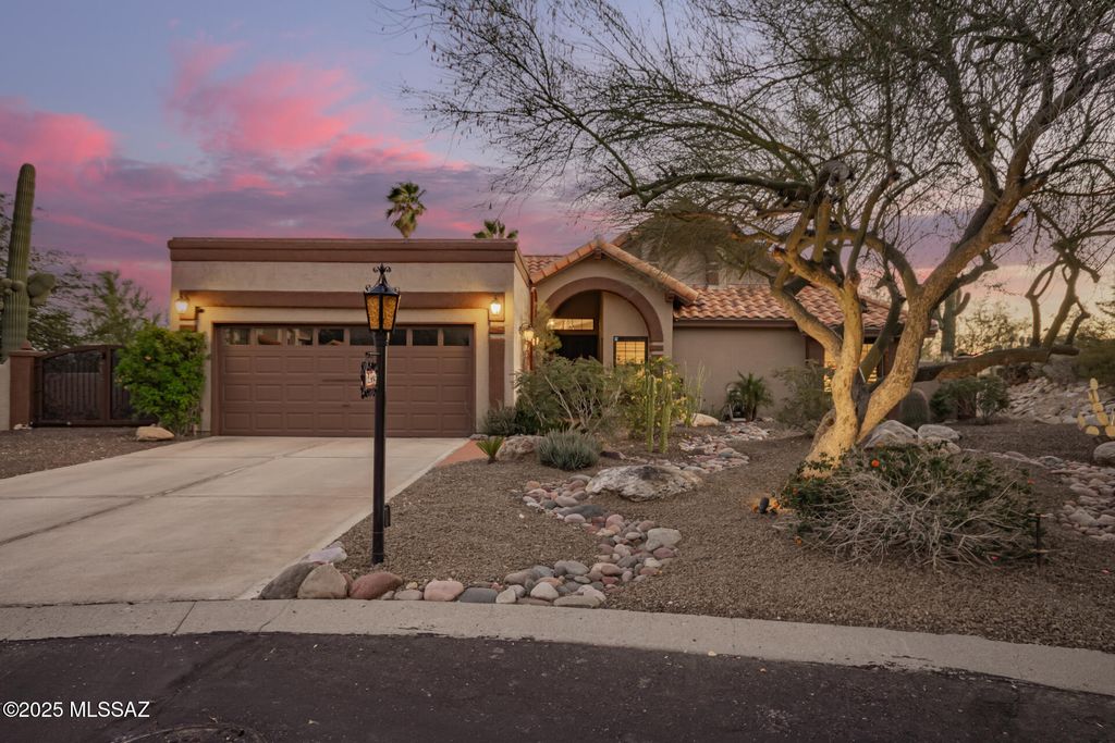 6479 E Calle De Mirar, Tucson, AZ 85750