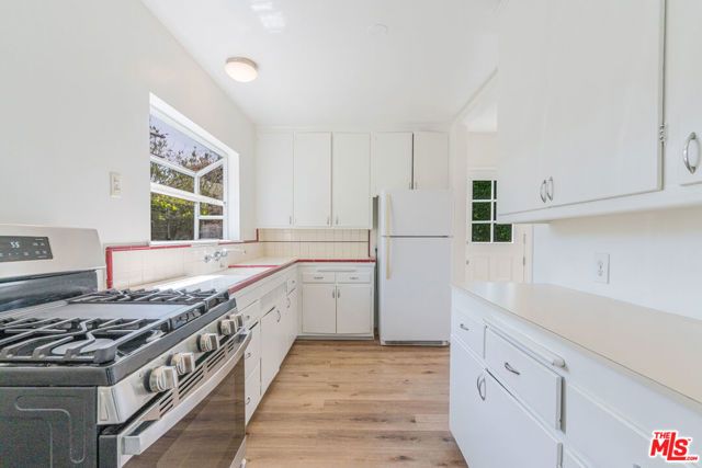 855 Sunset Avenue, Venice (los Angeles), CA 90291