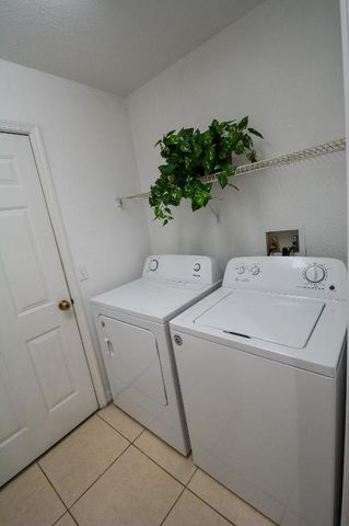 1775 Lakefront C2 Boulevard 2, Fort Pierce, FL 34982